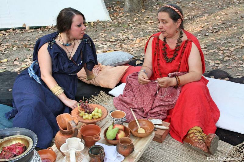CIBO, CONVIVIALITA’ E COSMESI AL TEMPO DEI CELTI E DEGLI ETRUSCHI