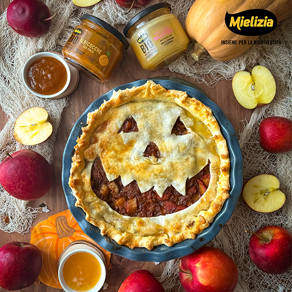 Halloween Pie con miele millefiori e composta di frutta