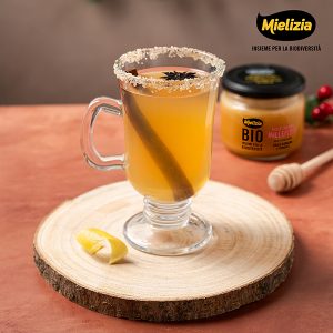 Ricetta Hot Toddy al miele millefiori - Il cocktail caldo ideale per l'inverno