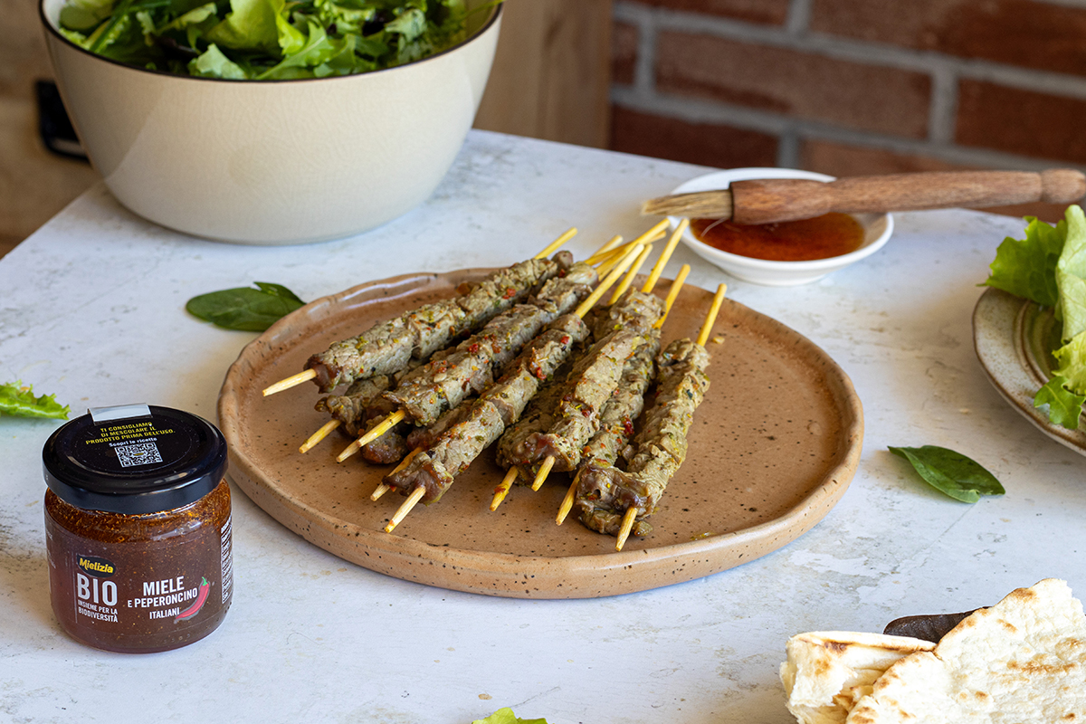 mielizia ricetta - Arrosticini glassati con miele al peperoncino 2